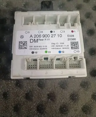 Mercedes-Benz C W206 Door central lock control unit/module A2069002710