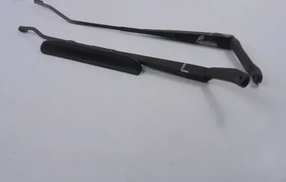 Honda Civic Front wiper blade arm