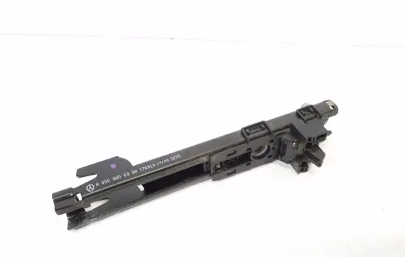 Mercedes-Benz GLA W156 X156 Seat belt height adjuster 