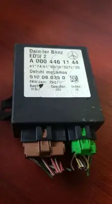 Mercedes-Benz Vito Viano W638 Alarm control unit/module 0004461044