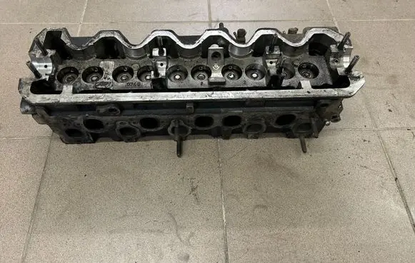 Volkswagen II LT Engine head 074103373G