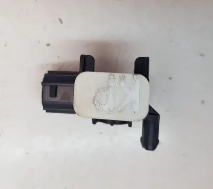 Nissan Juke I F15 Airbag deployment crash/impact sensor 988301EA0A