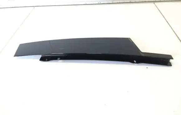 Mercedes-Benz GLC X253 C253 Front door glass trim molding A2536901100