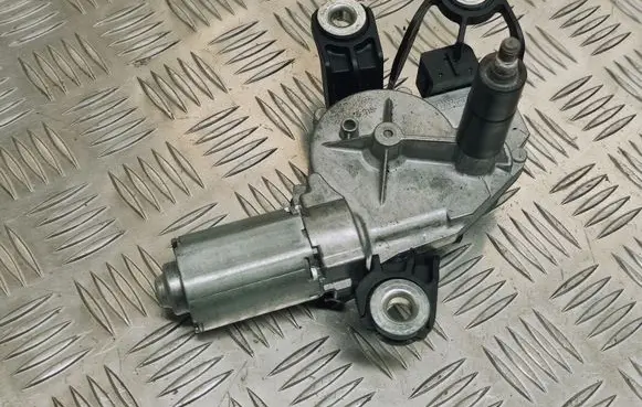 Volkswagen Polo V 6R Rear window wiper motor 5K6955711B 0390201216