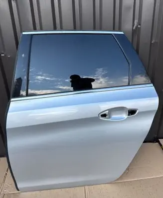 Peugeot 308 Rear door 