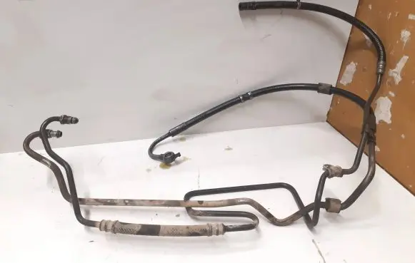 Volkswagen Caddy Power steering hose/pipe/line