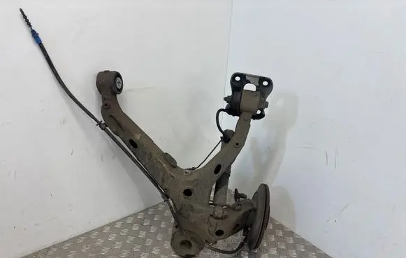 Peugeot Expert Rear wheel hub spindle/knuckle 