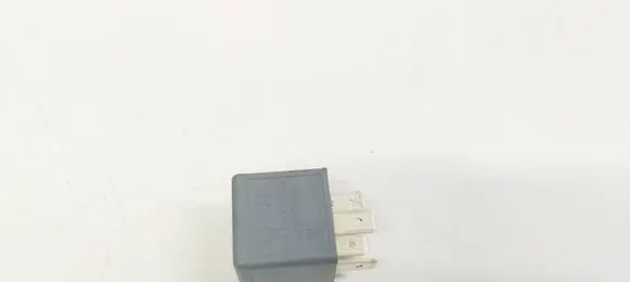 Volkswagen PASSAT B6 Other relay 141951253B