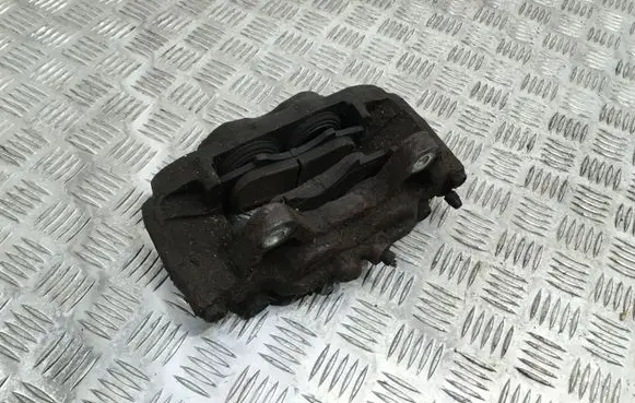 Toyota Land Cruiser (J150) Front brake caliper