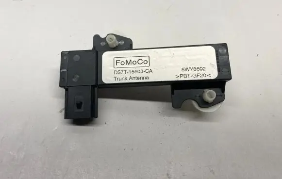 Ford Mustang VI Keyless system antenna DS7T15603CA 5WY8692