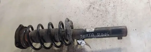 Volkswagen Jetta VI Front shock absorber with coil spring 5C413031BB