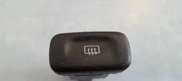 Nissan Primera Windscreen/window heater switch