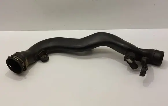 Volkswagen Tiguan Intercooler hose/pipe 1K0145762BL 0281002401