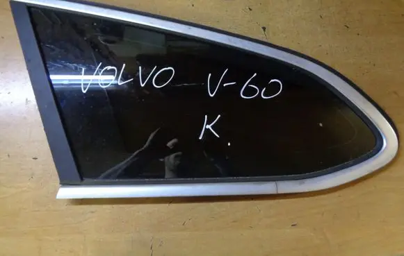 Volvo V60 Side middle window/glass 43R001564