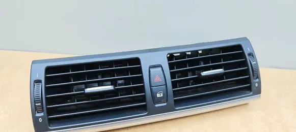 BMW X5 E70 Dash center air vent grill 9210705