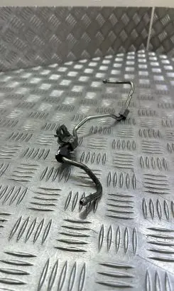 Ford Mondeo MK V Fuel injector supply line/pipe 