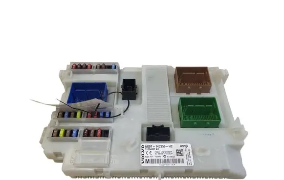 Volvo XC60 Fuse module AG9T14C256HC 31254837AC