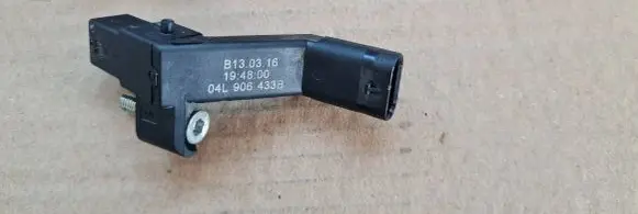 Audi A4 S4 B9 Camshaft speed sensor 04L906433B