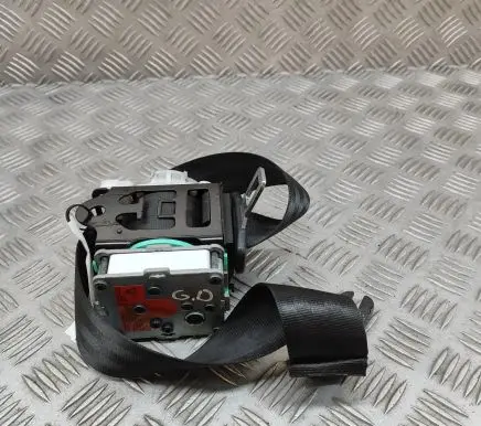 Audi A8 S8 D4 4H Rear seatbelt 4H0857805F