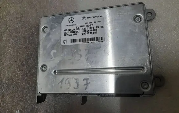 Mercedes-Benz E W211 Bluetooth control unit module A2118705526 2118705526