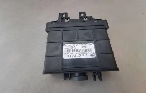 Audi A3 S3 8L Gearbox control unit/module 01M927733FA 5DG00792107