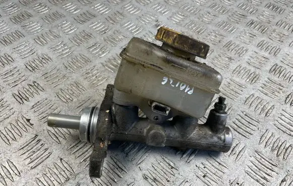 Subaru Forester SH Master brake cylinder