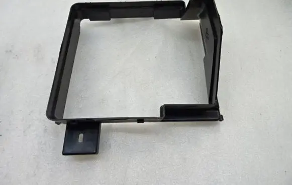 Peugeot 3008 II Intercooler air channel guide 9810617180