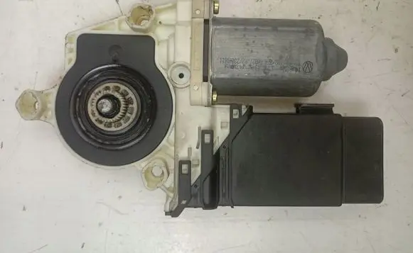Seat Toledo II (1M) Wiper motor 101387102