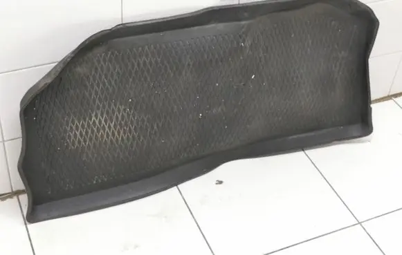 Volkswagen Up Rubber trunk/boot mat liner 
