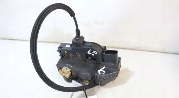 Opel Insignia A Front door lock