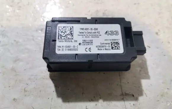 Tesla Model S Tire pressure control unit A2C93336701 18011102