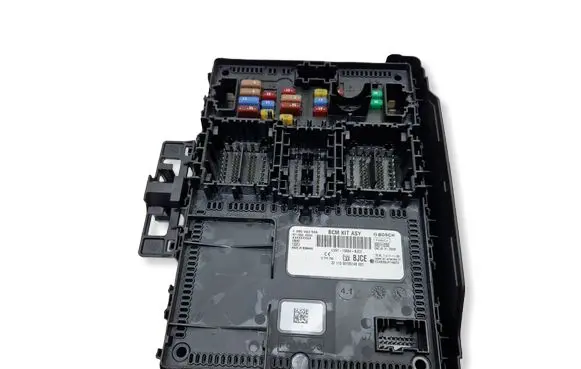 Ford Kuga III BSM Control unit F005V03569 20211230 LU5T15604BJ