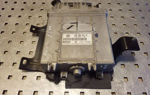 Volkswagen Sharan Engine control unit/module 028906021GT 0281001735 28SA3509