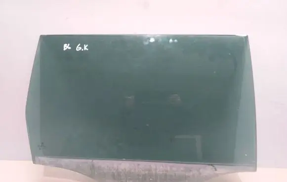 Volkswagen PASSAT B6 Rear door window glass 43R000118 A011404