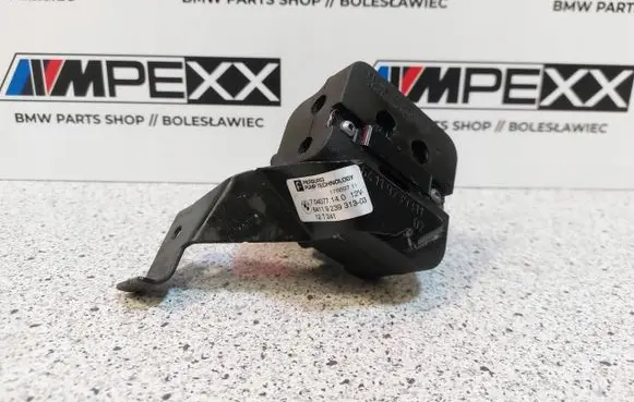 BMW 5 F10 F11 Electric auxiliary coolant/water pump 9239313
