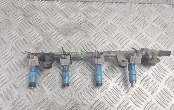 Toyota Yaris Fuel main line pipe 2325023020