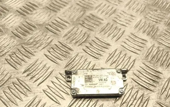 Skoda Fabia Mk3 (NJ) LED ballast control module 7PP941597CA 10100900001 7PP941597C