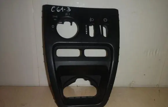 Volvo XC90 Dashboard side end trim 