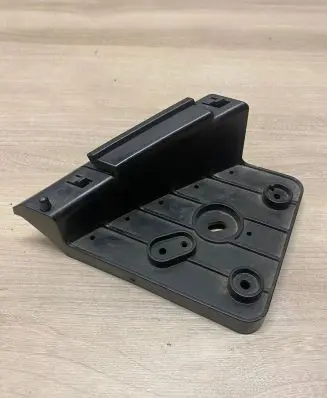 Nissan Qashqai Front bumper mounting bracket