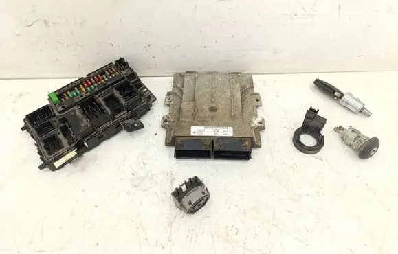 Ford Transit Engine ECU kit and lock set GK2112A650CA GK2T15604 15406