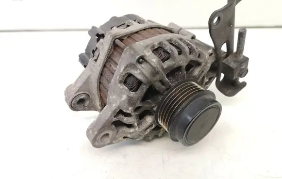 KIA Rio Generator/alternator 3730003600 2609501