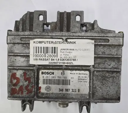Volkswagen PASSAT B4 Engine control unit/module 3A0907311B 0261203788 0261203789
