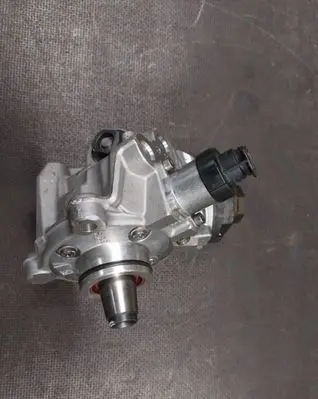 Mercedes-Benz C W205 Mechanical fuel pump 6540709302 445010758