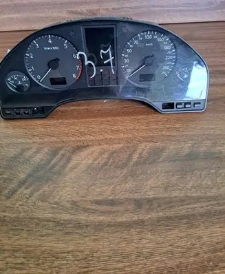 Audi A8 S8 D2 4D Speedometer (instrument cluster) 4DO919033T