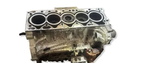 Volvo V70 Engine block D5244T11