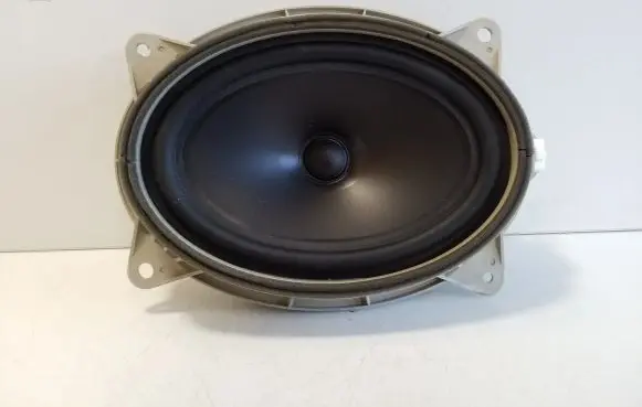 Lexus CT 200H Front door speaker 8616076050