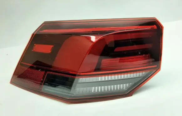 Volkswagen Golf VIII Rear/tail lights 5H0945095C