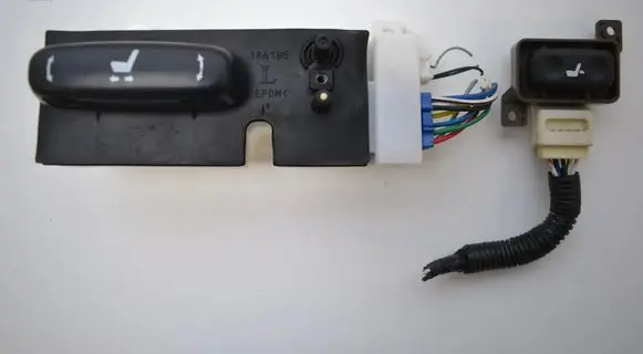 Lexus GS 300 350 430 450H Seat control module 8407030040