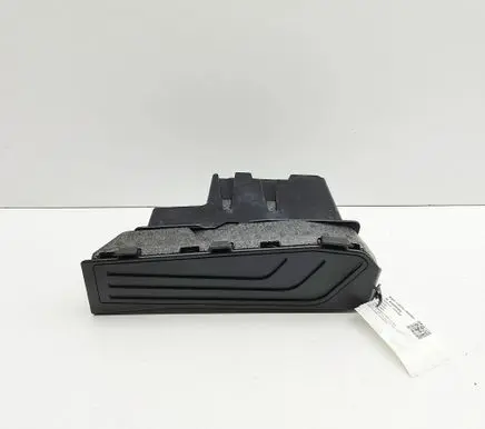 BMW iX Foot rest pad/dead pedal 7948008