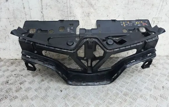 Front bumper upper radiator grill